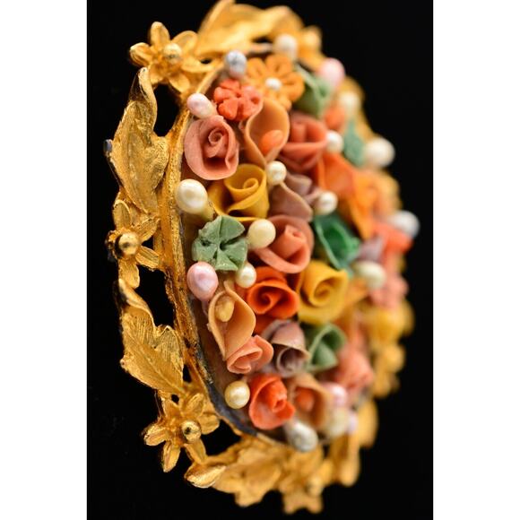 Vintage Oval Flower Pin Brooch Brushed Gold 3D Textured Petals Antique 60s BinB